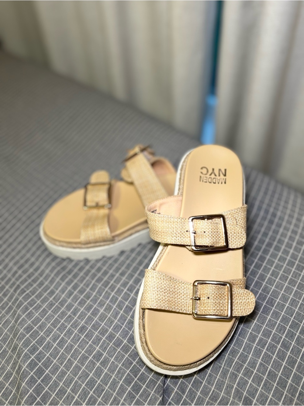 Madden NYC Kids Beige Double-Buckle Slide Sandals